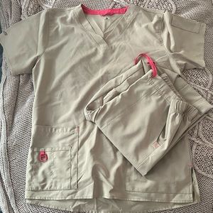 Carhartt scrub set